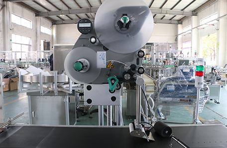 紙類(lèi)分頁(yè)貼標(biāo)機(jī)