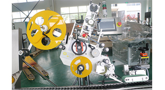 在專業(yè)貼標(biāo)機(jī)廠家購買機(jī)器，貼標(biāo)工作更省心！